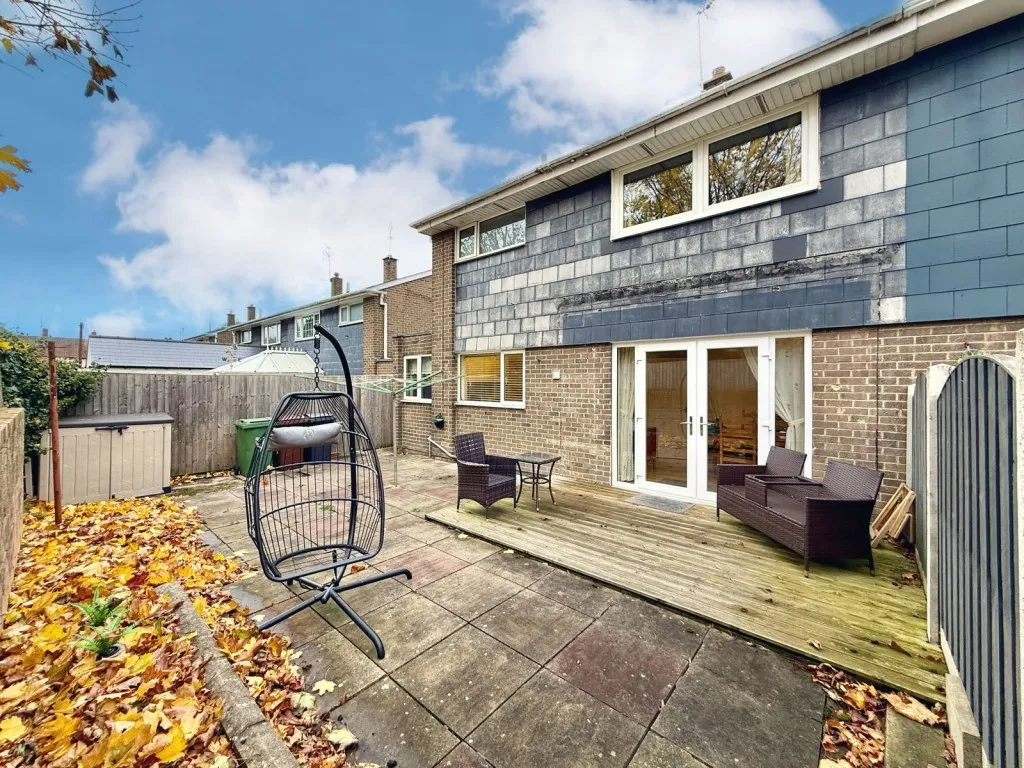 McBride Way, LS22, photo 13