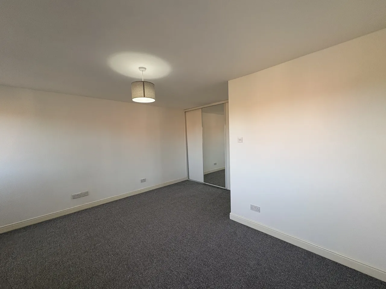 Heathcote Close, CH2, photo 10