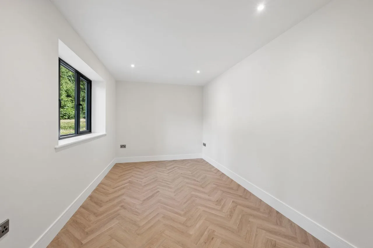 Courtfield, High Biggins, LA6, photo 23