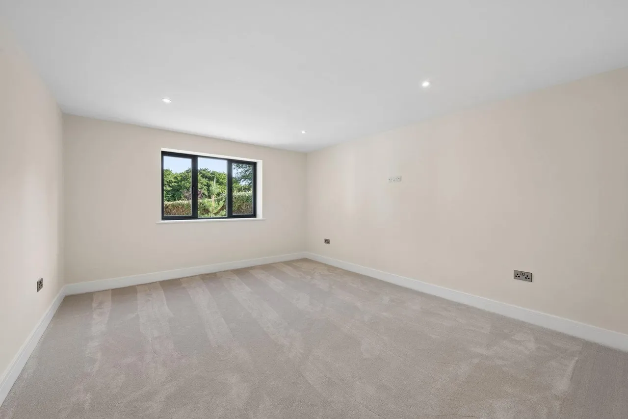 Courtfield, High Biggins, LA6, photo 24