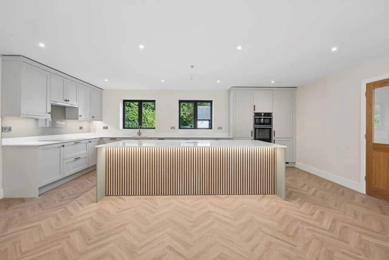 Courtfield, High Biggins, LA6, photo 12