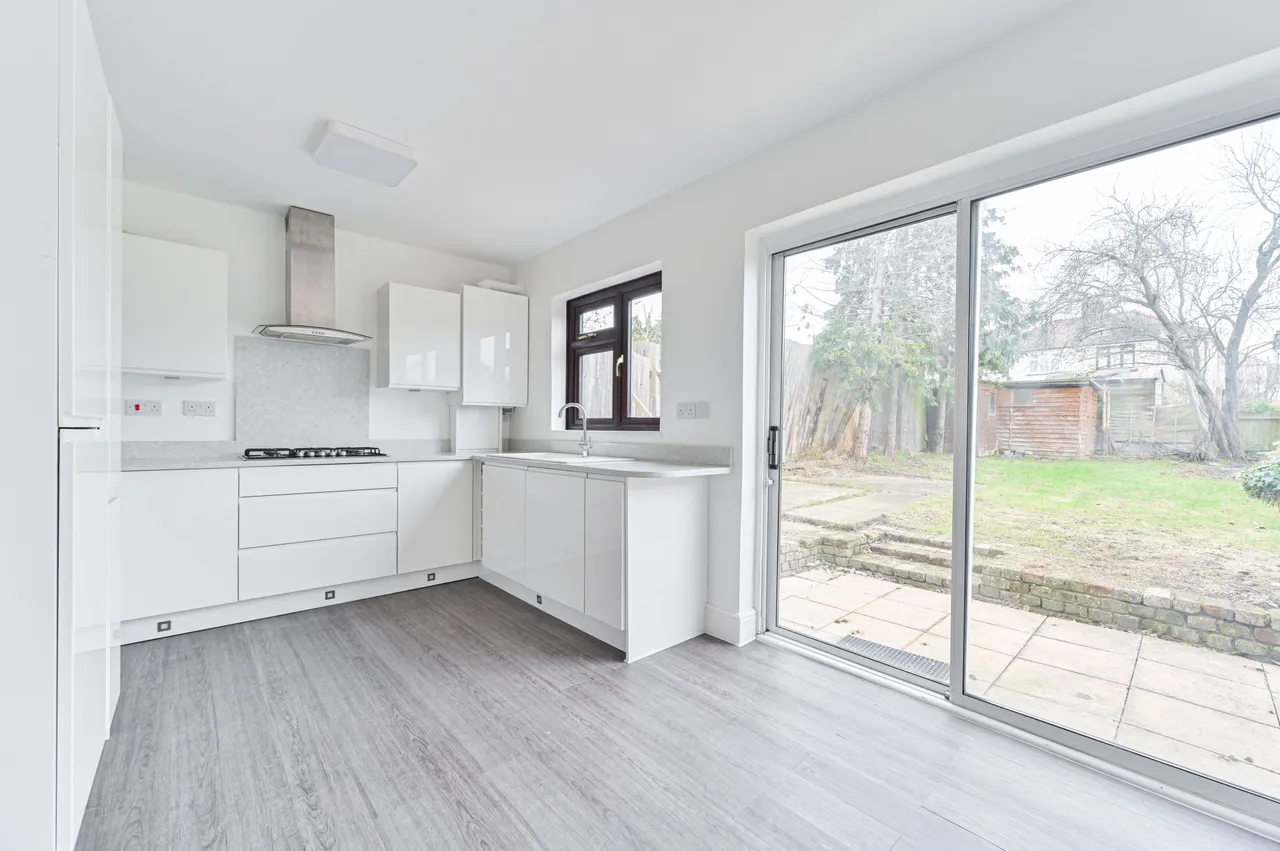 17 Warland Road, London, photo 3