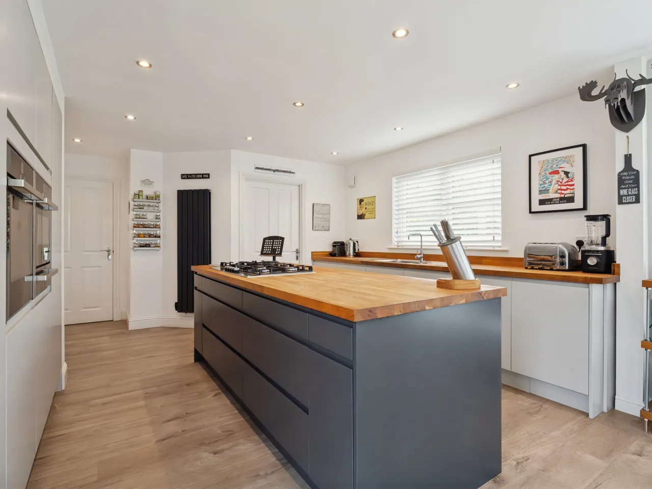28 Greek Thomson Road, Balfron, G63 0RE, photo 9