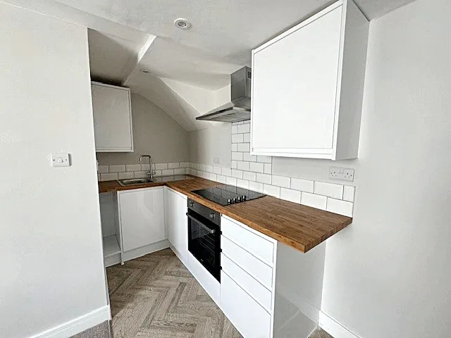Apartment 1, 21 Gloucester Place, Cheltenham, GL52 2RN, photo 3