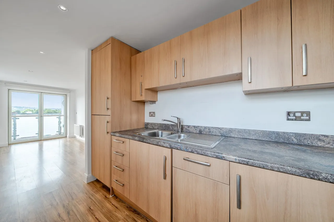 Bournemouth Road, SE15, photo 12