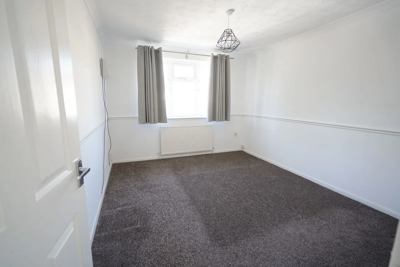 Cherry Tree Close, Grays, Essex, RM17 6JA, photo 8
