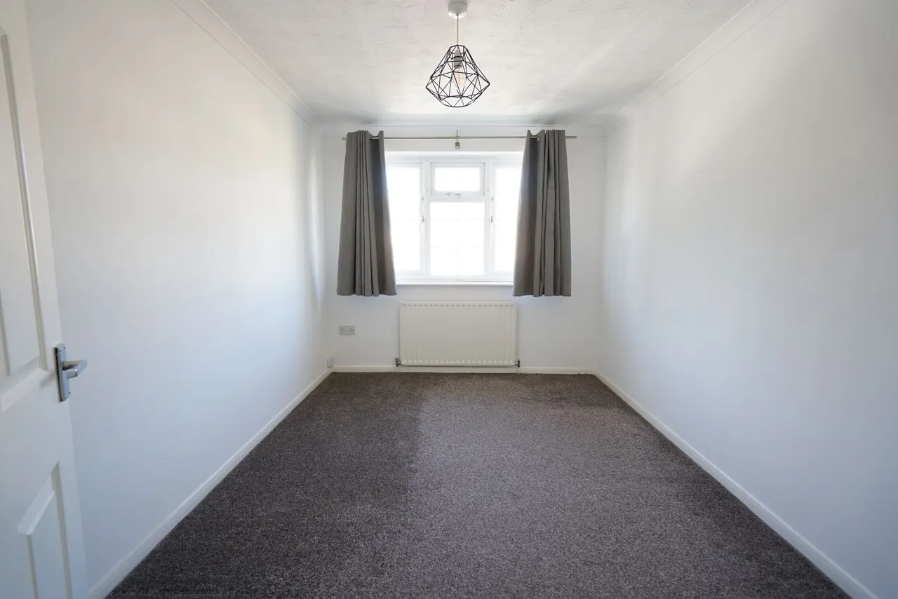 Cherry Tree Close, Grays, Essex, RM17 6JA, photo 7