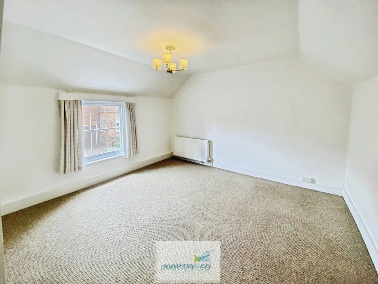 High Street, Wewlyn, AL6, photo 2