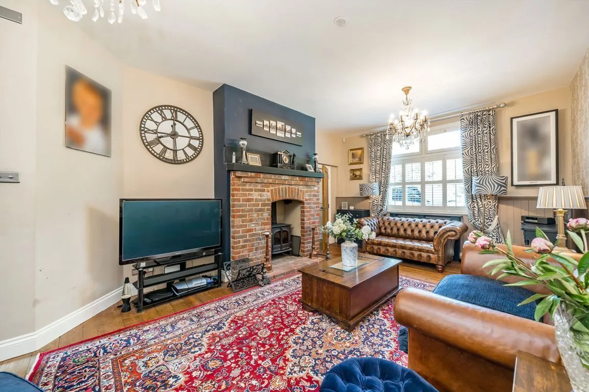 Moor Lane, Staines-Upon-Thames, TW19, photo 3