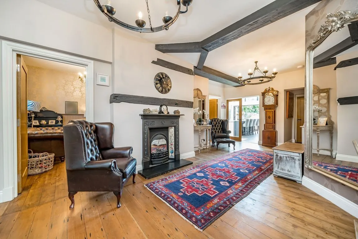 Moor Lane, Staines-Upon-Thames, TW19, photo 4