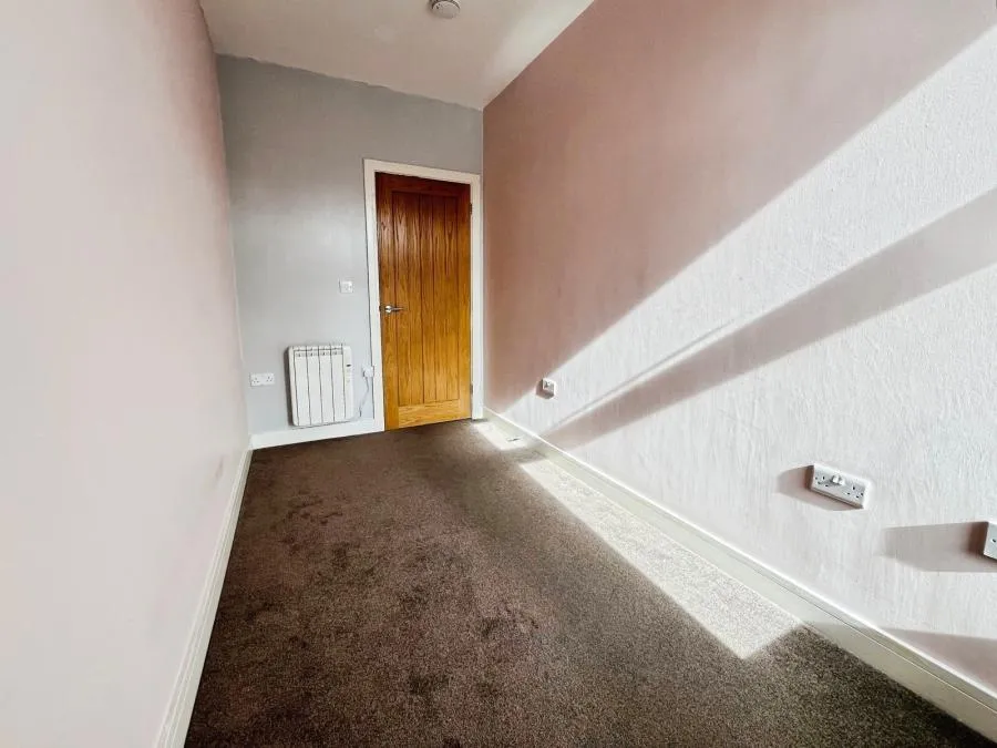 Madeira Road, Totland Bay, PO39, photo 8