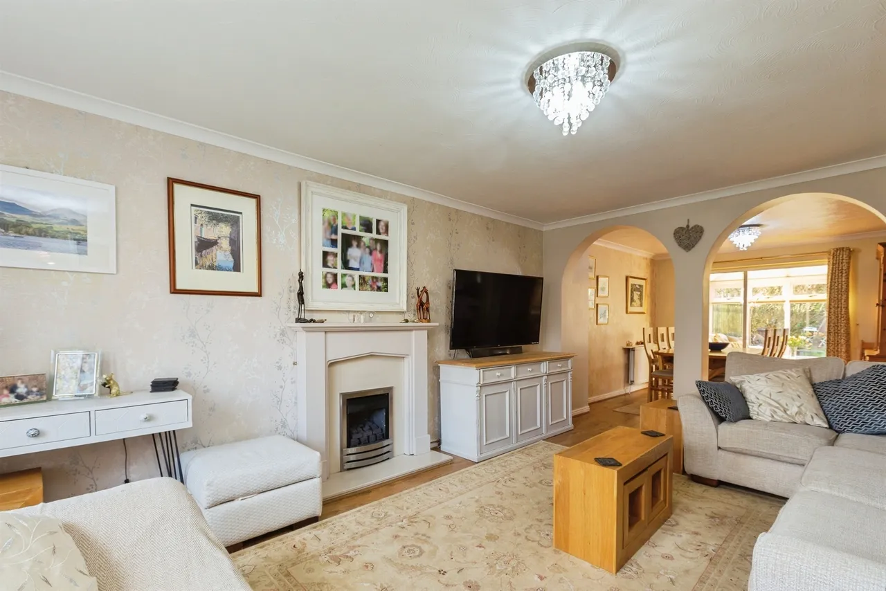 Sheerstock, Haddenham, Aylesbury, photo 2