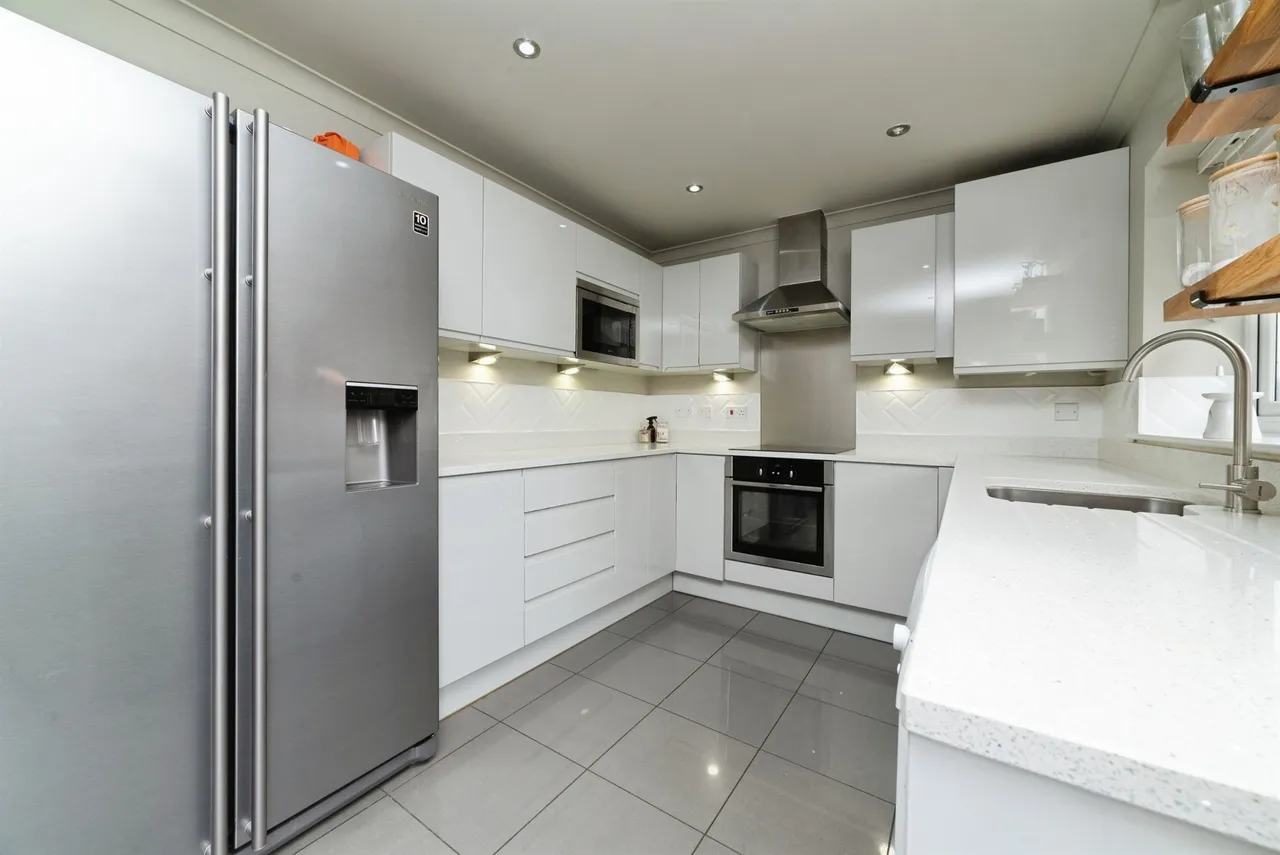 Paddock Way, Kingswood, HULL, photo 6