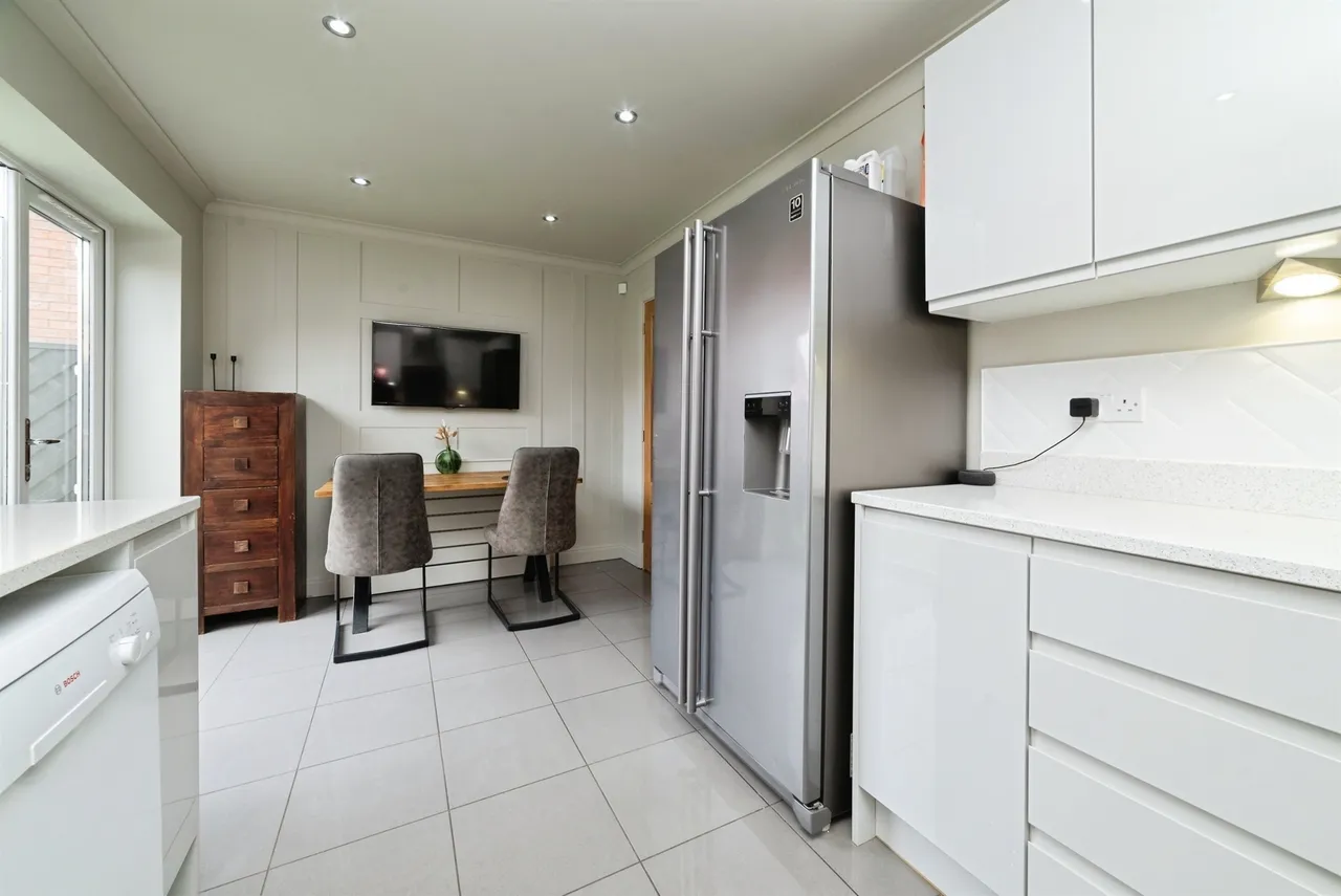 Paddock Way, Kingswood, HULL, photo 7