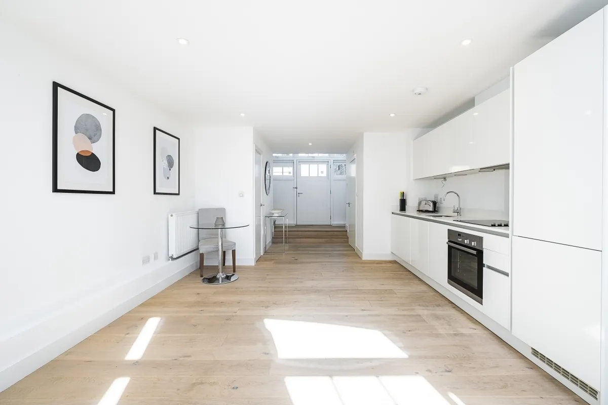 Clyde Square, E14, photo 11