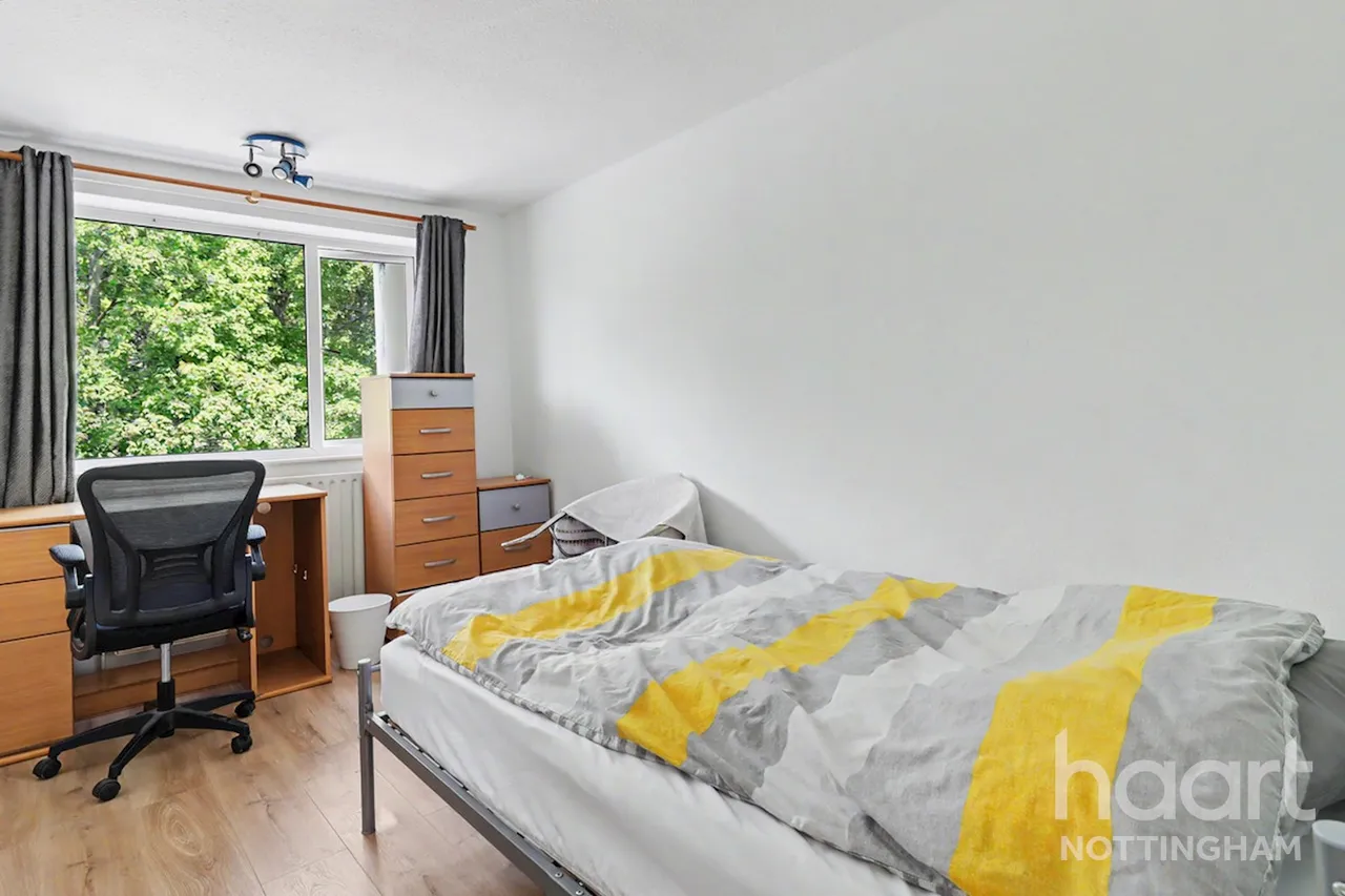 Forsythia Gardens, Old Lenton, NG7, photo 15