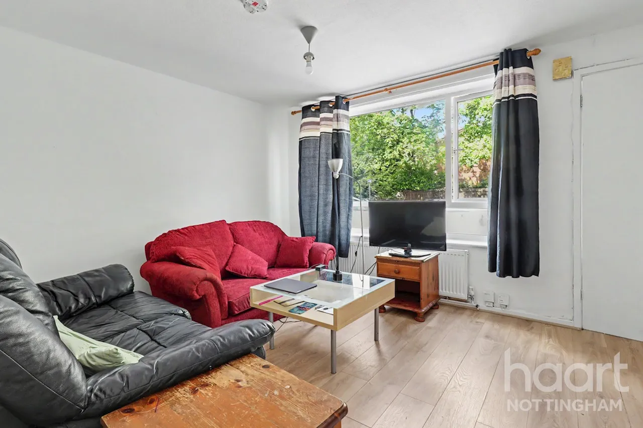 Forsythia Gardens, Old Lenton, NG7, photo 4