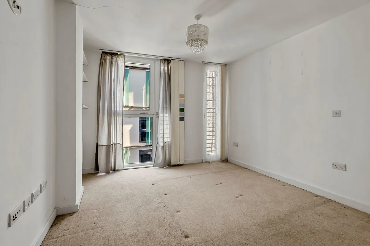 22 Lucent House, 11 Hardwicks Square, London, Greater London, SW18 4GS, photo 14