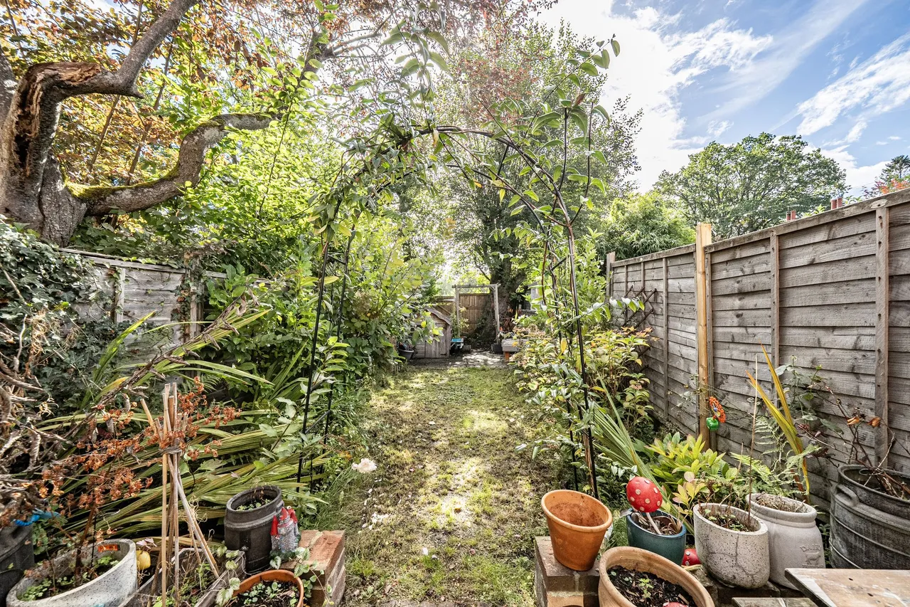 Lion Lane, Haslemere, GU27, photo 17