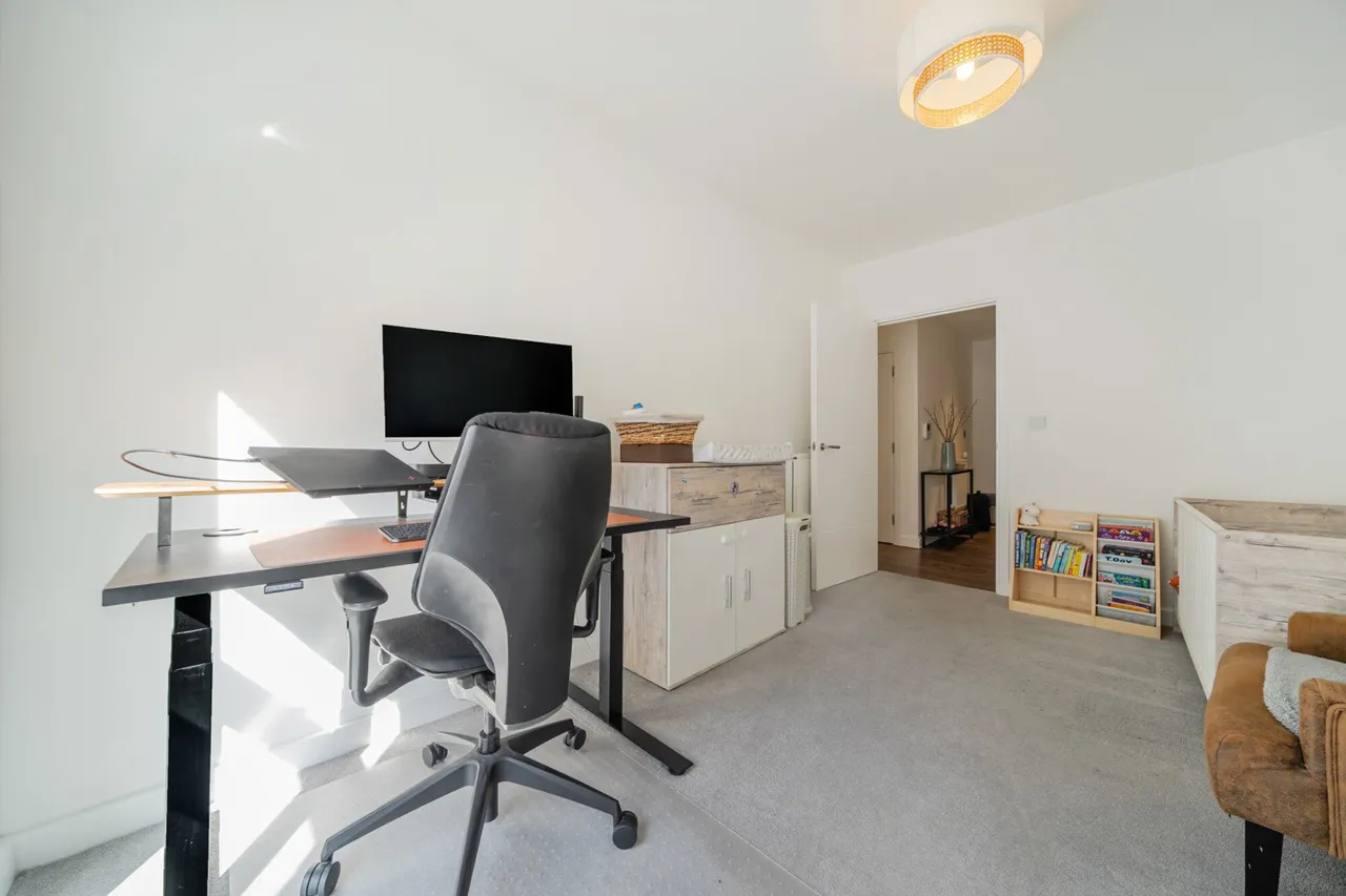 Moy Lane, SE18, photo 14