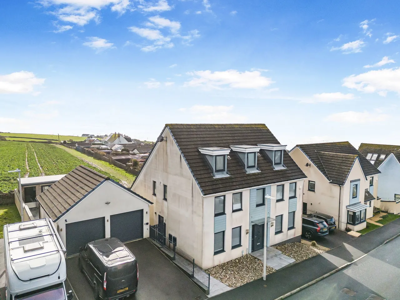 5 bed house for sale — Channel View, Ogmore-by-Sea, Bridgend, CF32 0QB