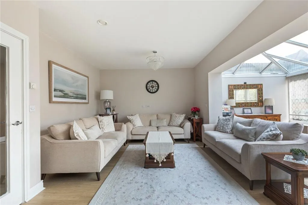 Kinsale Close, Millbrook Park, NW7 1FN, photo 4