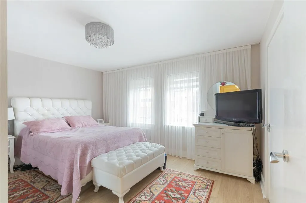 Kinsale Close, Millbrook Park, NW7 1FN, photo 14
