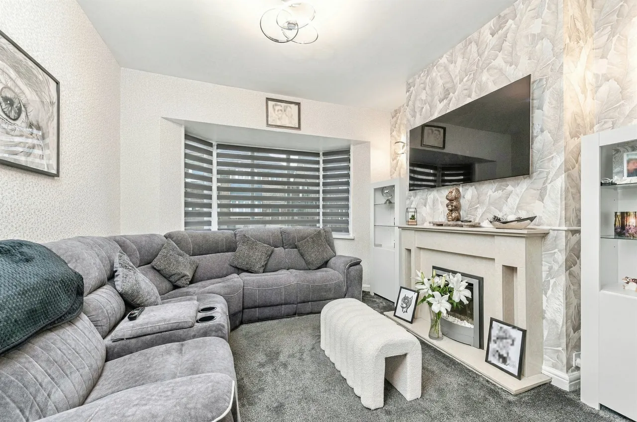 Westfield Avenue, Oakes, HD3, photo 2