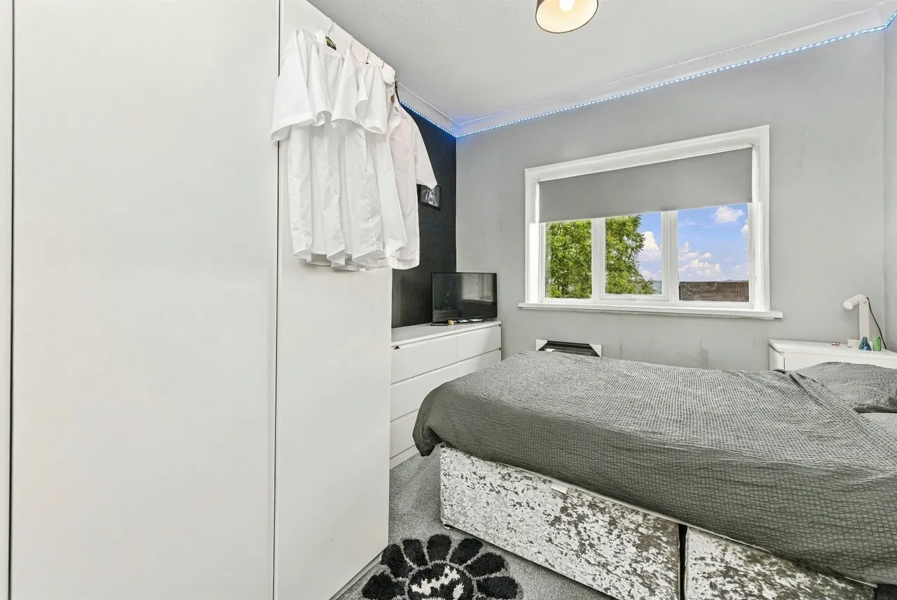 Westfield Avenue, Oakes, HD3, photo 12