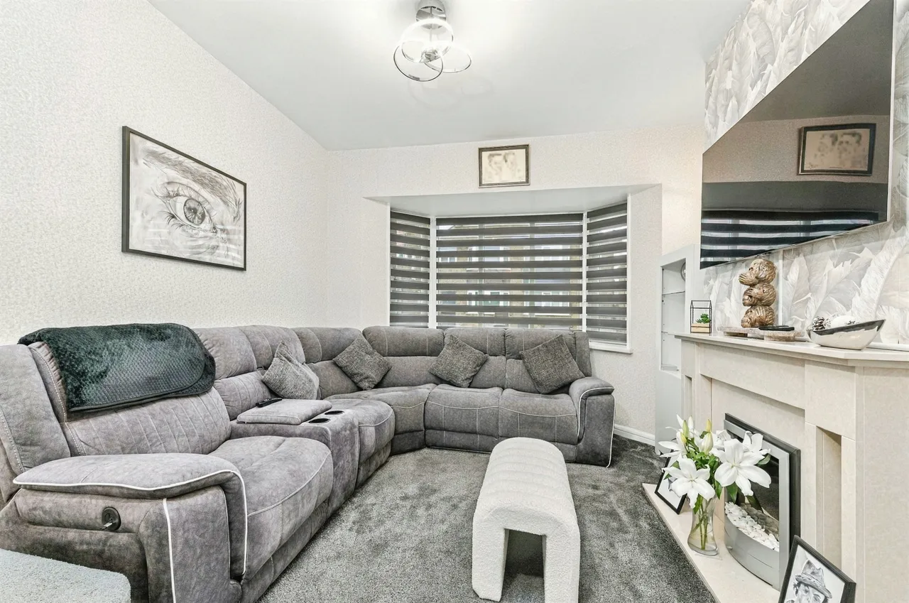 Westfield Avenue, Oakes, HD3, photo 3