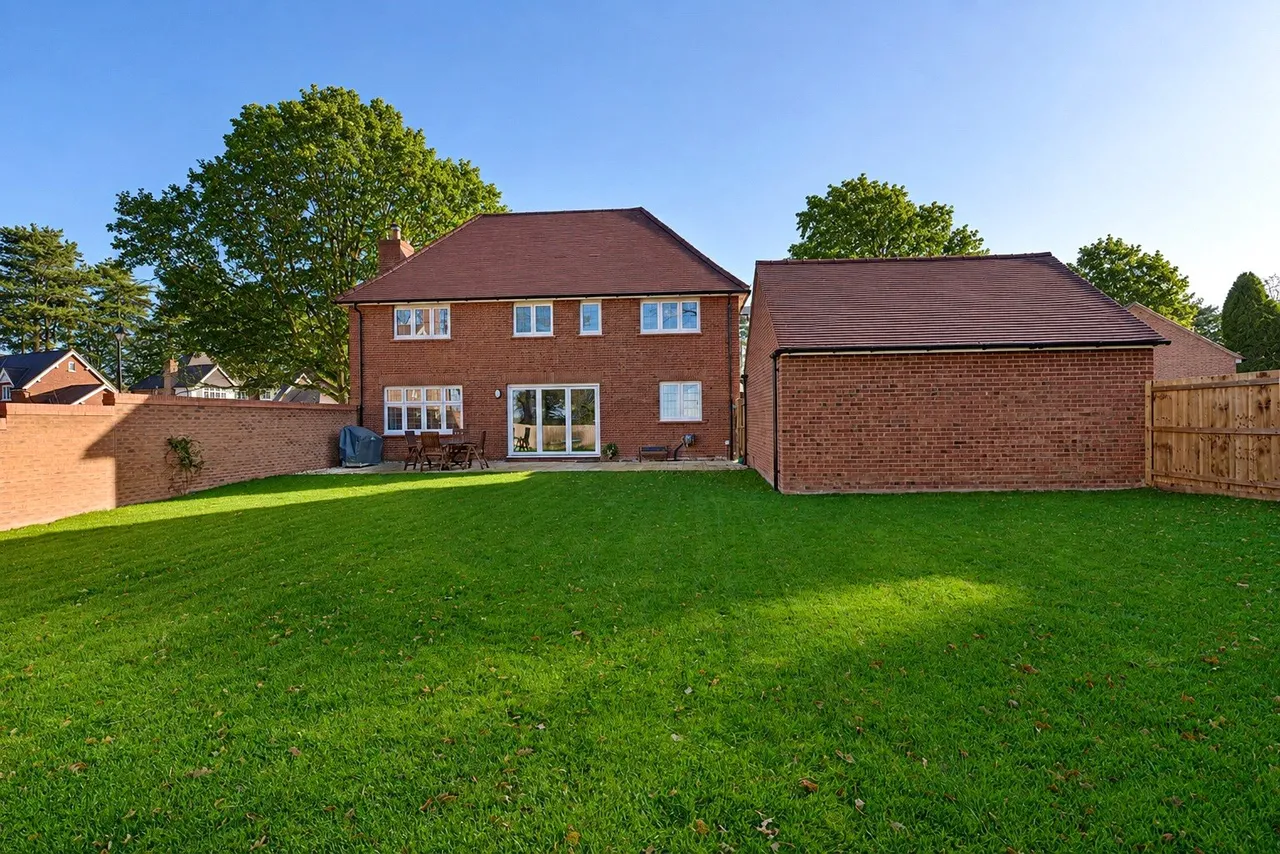 Sharpe Street, Towcester, NN12, photo 7