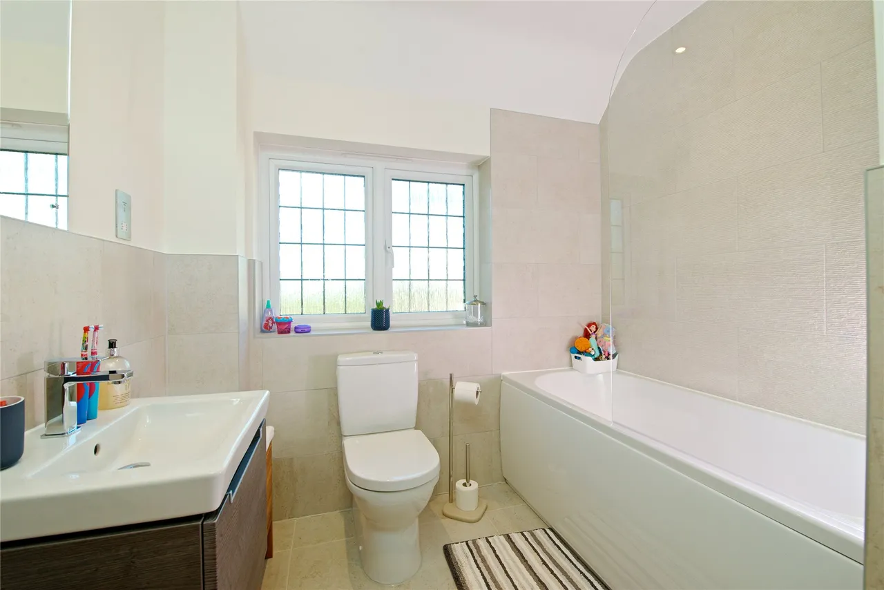 Sharpe Street, Towcester, NN12, photo 17