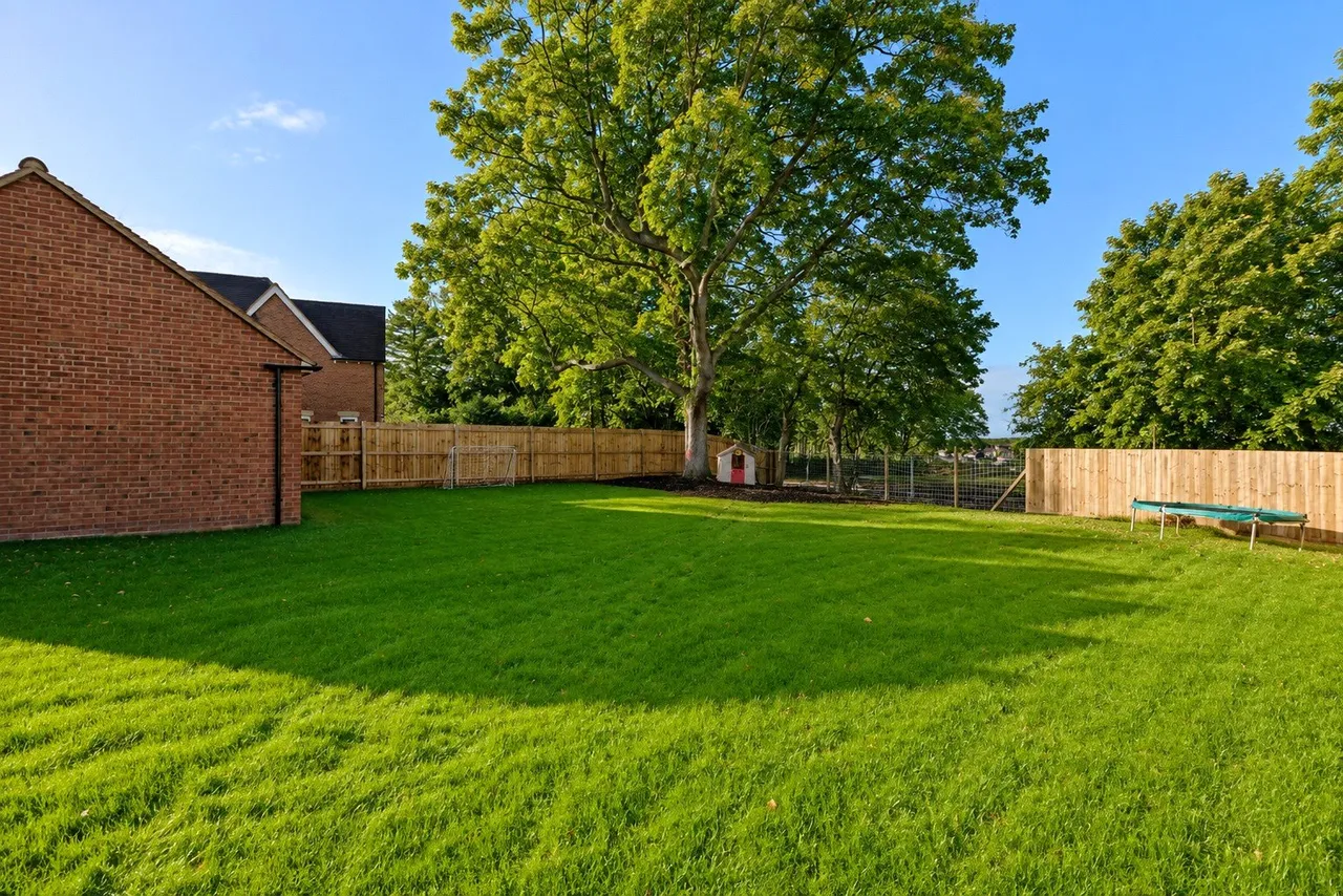 Sharpe Street, Towcester, NN12, photo 5