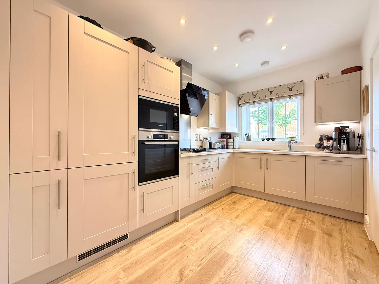 Raven Way, Shrivenham, SN6, photo 4