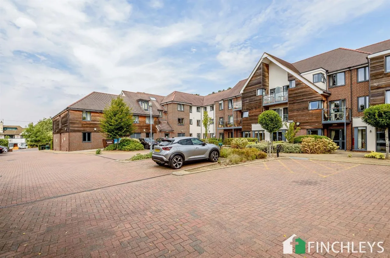 Darkes Lane, Potters Bar, EN6, photo 4