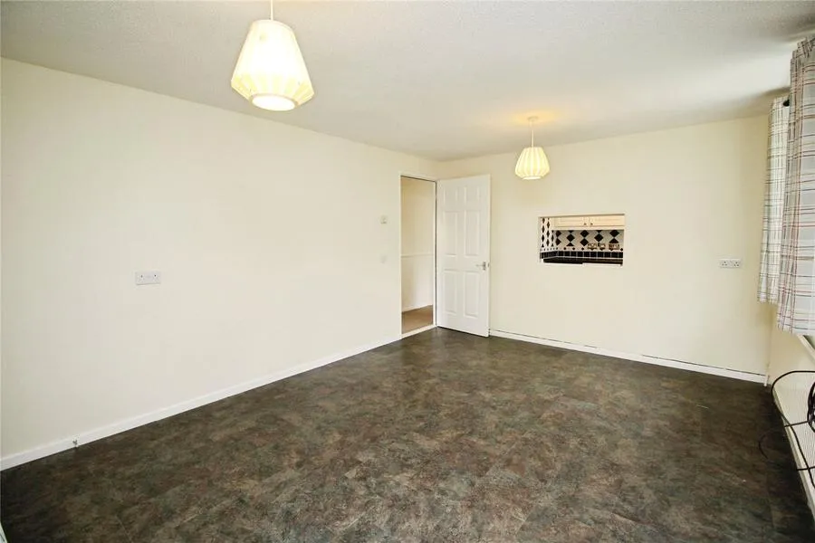 Sutcliffe Avenue, Oldbrook, MK6, photo 2