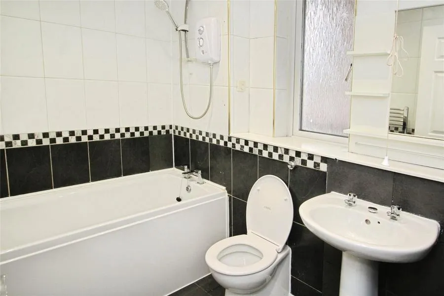 Sutcliffe Avenue, Oldbrook, MK6, photo 10