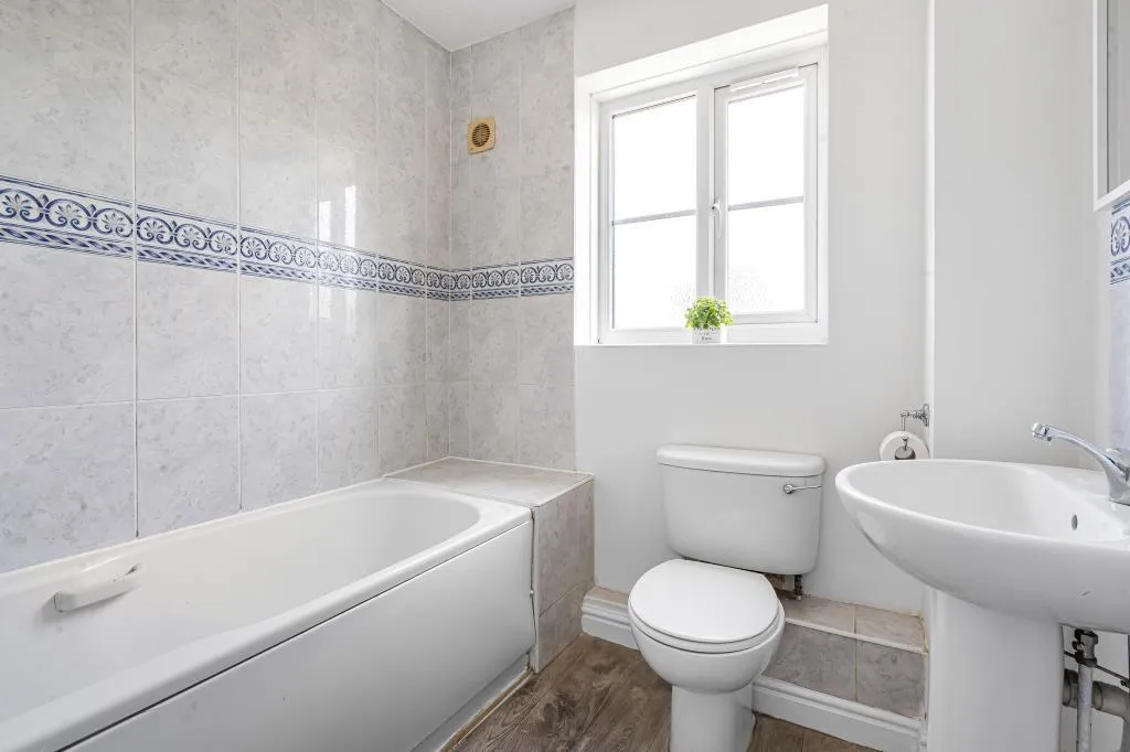 Tennyson Place, Ely, CB6, photo 15