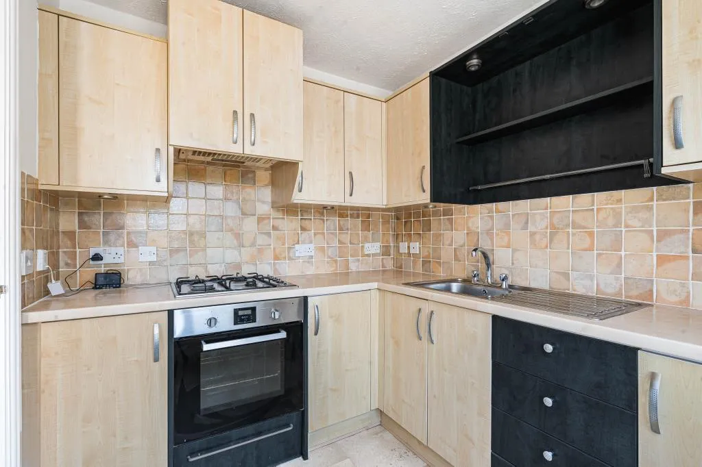Tennyson Place, Ely, CB6, photo 5