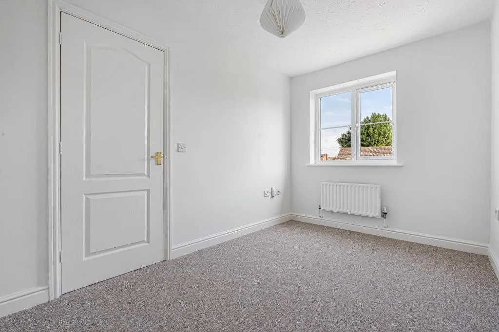 Tennyson Place, Ely, CB6, photo 14