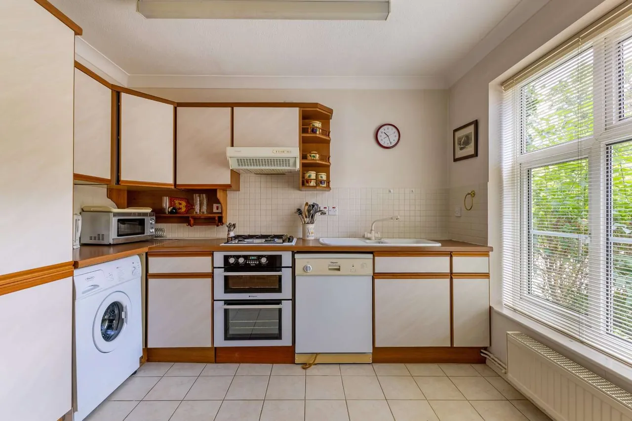 Forest Close, Ascot, Berkshire, SL5 8DW, photo 6