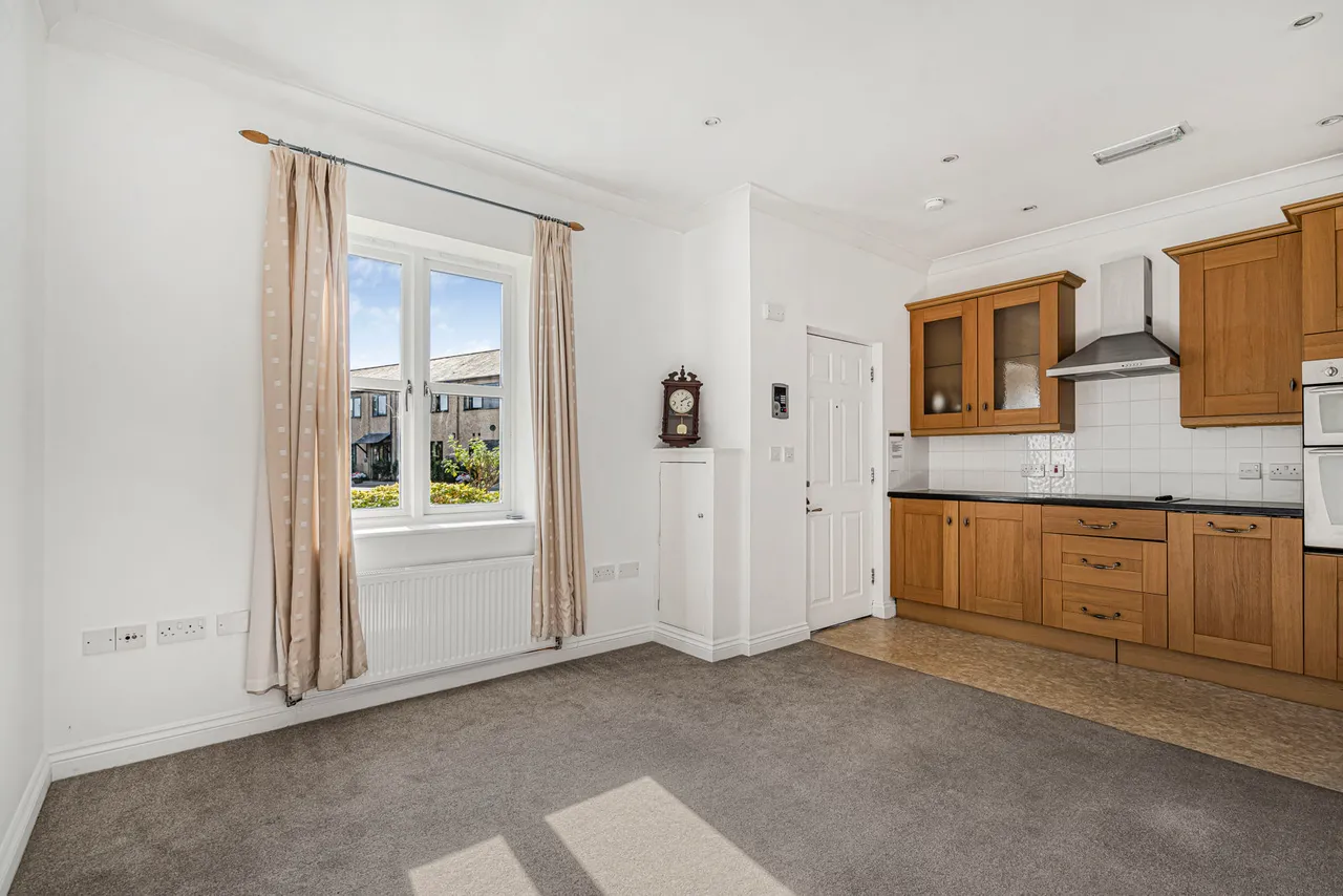 Alexandra Road, Aldershot, GU11, photo 14