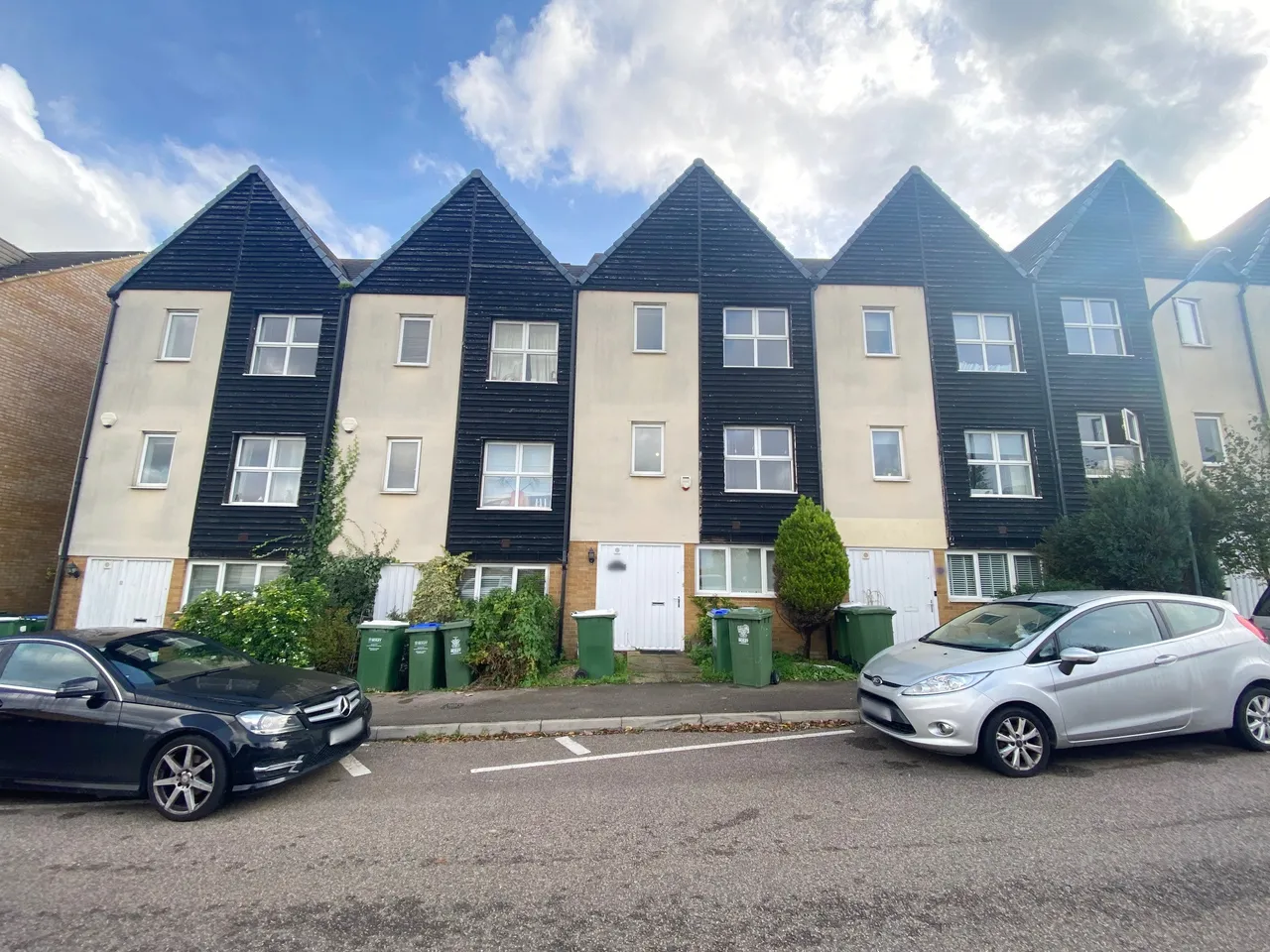 4 bed house to rent — Cloudeseley Close, Sidcup, DA14