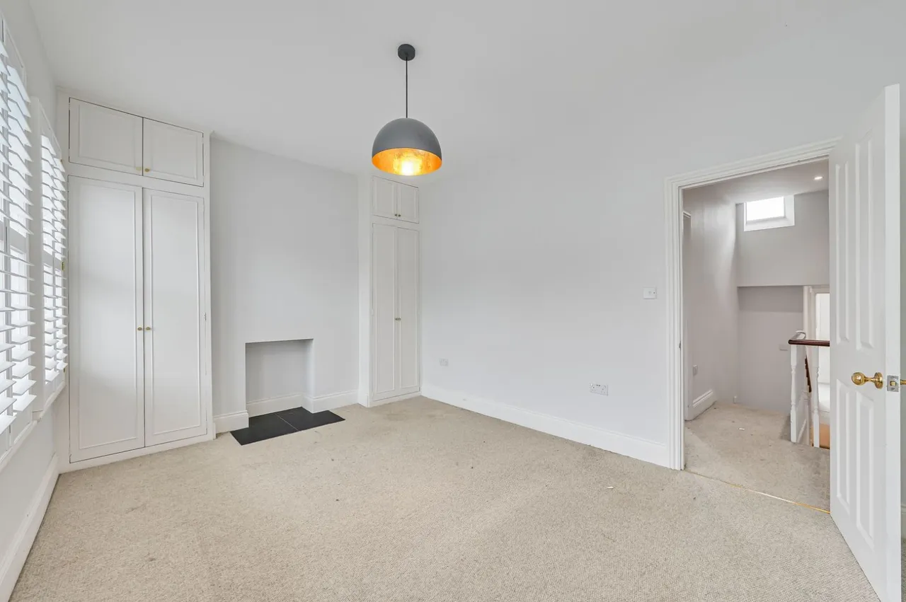 Balfern Street, London, SW11, photo 4