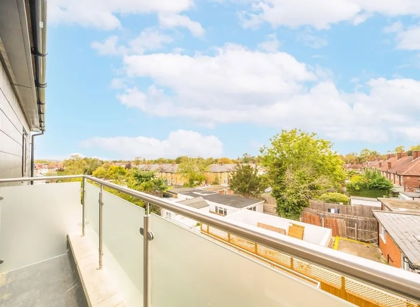 Hazelwood Avenue, Morden, SM4, photo 4