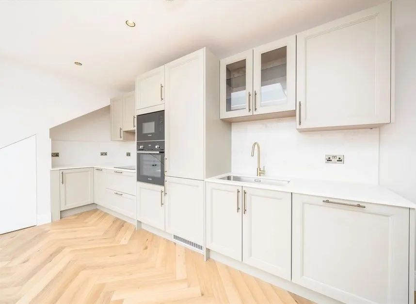 Hazelwood Avenue, Morden, SM4, photo 5