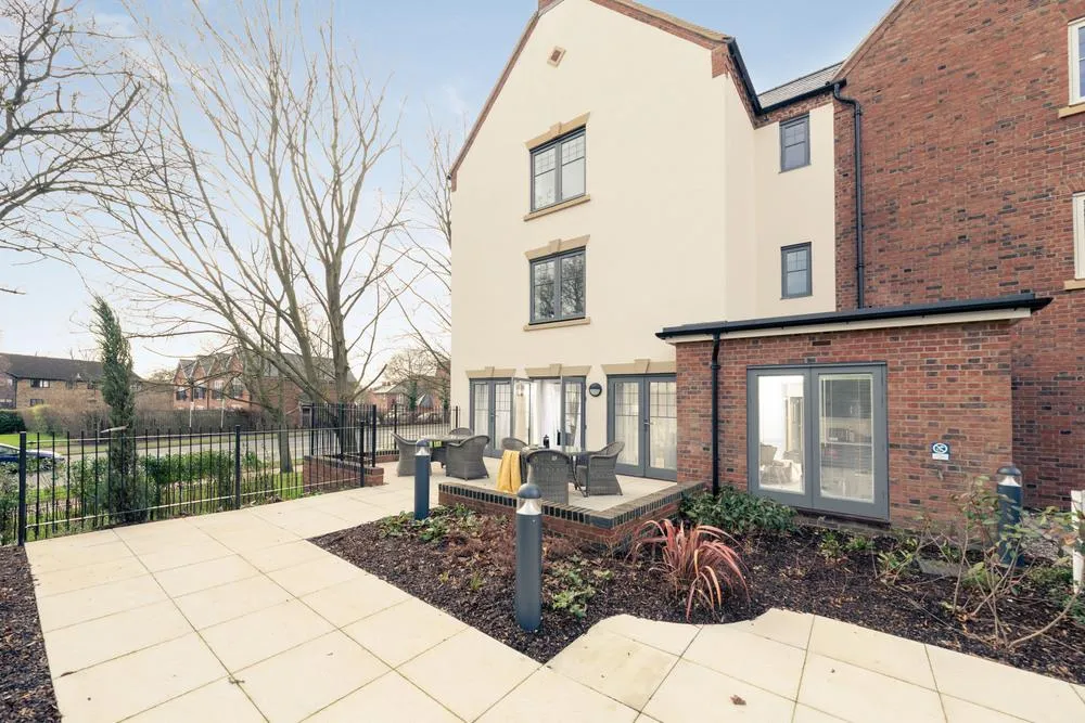 Great North Road, Hatfield, AL9, photo 18
