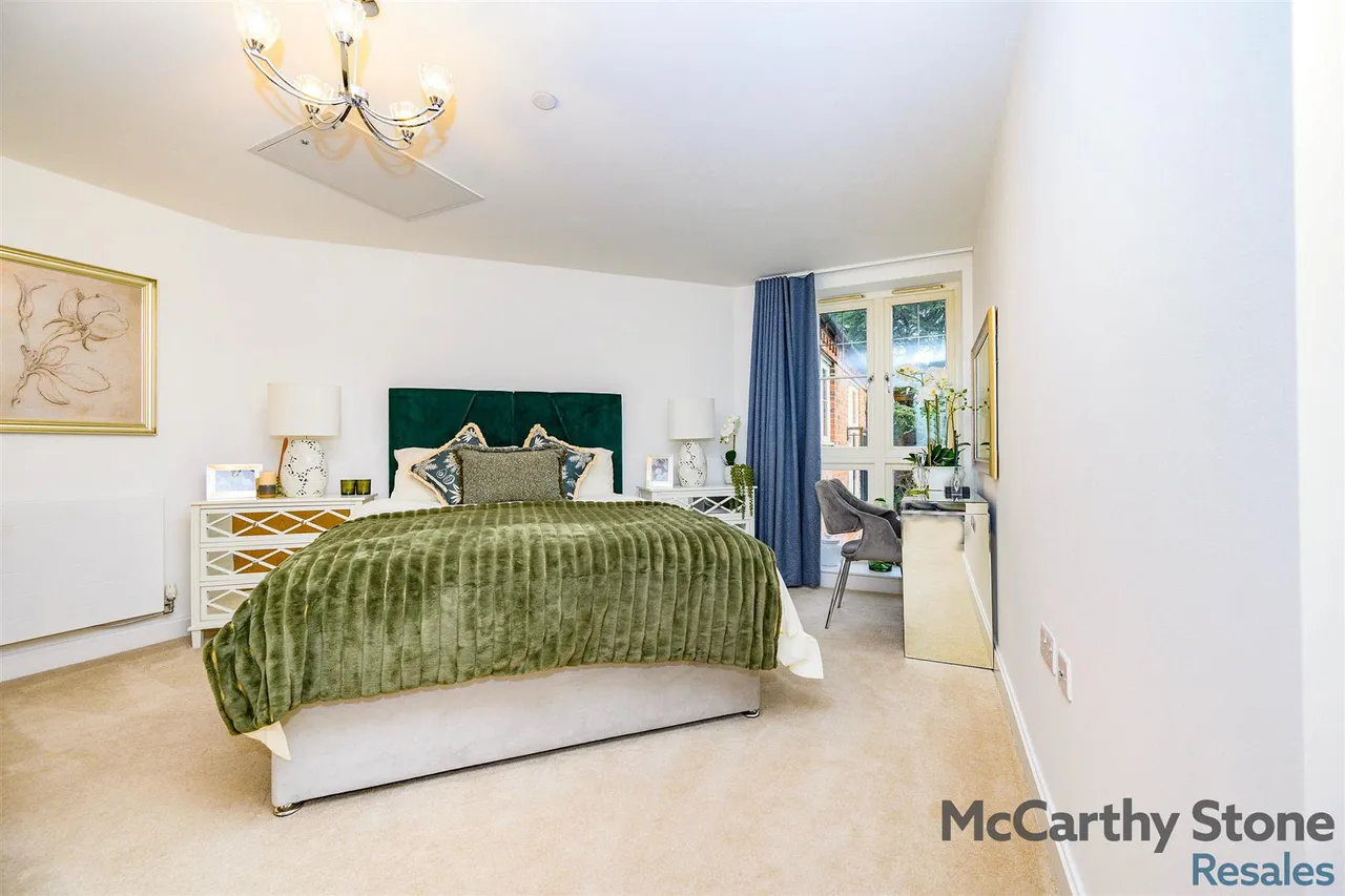 Great North Road, Hatfield, AL9, photo 15