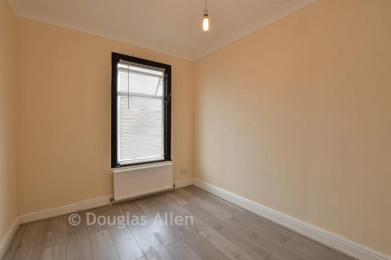 Grange Road, Ilford, IG1, photo 3