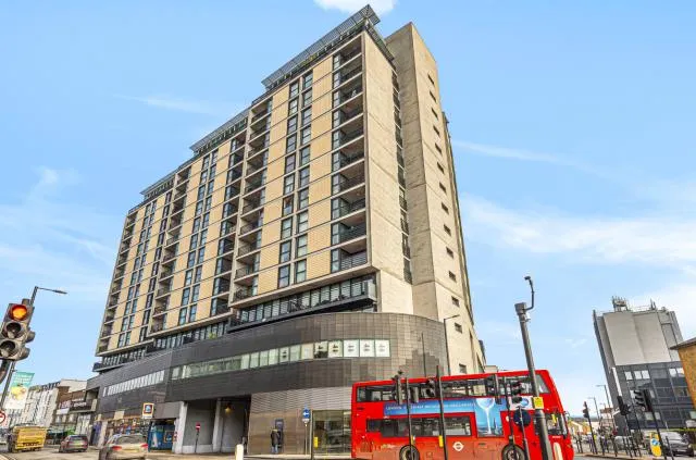 1 bed flat for sale, Kingsway, London, N12